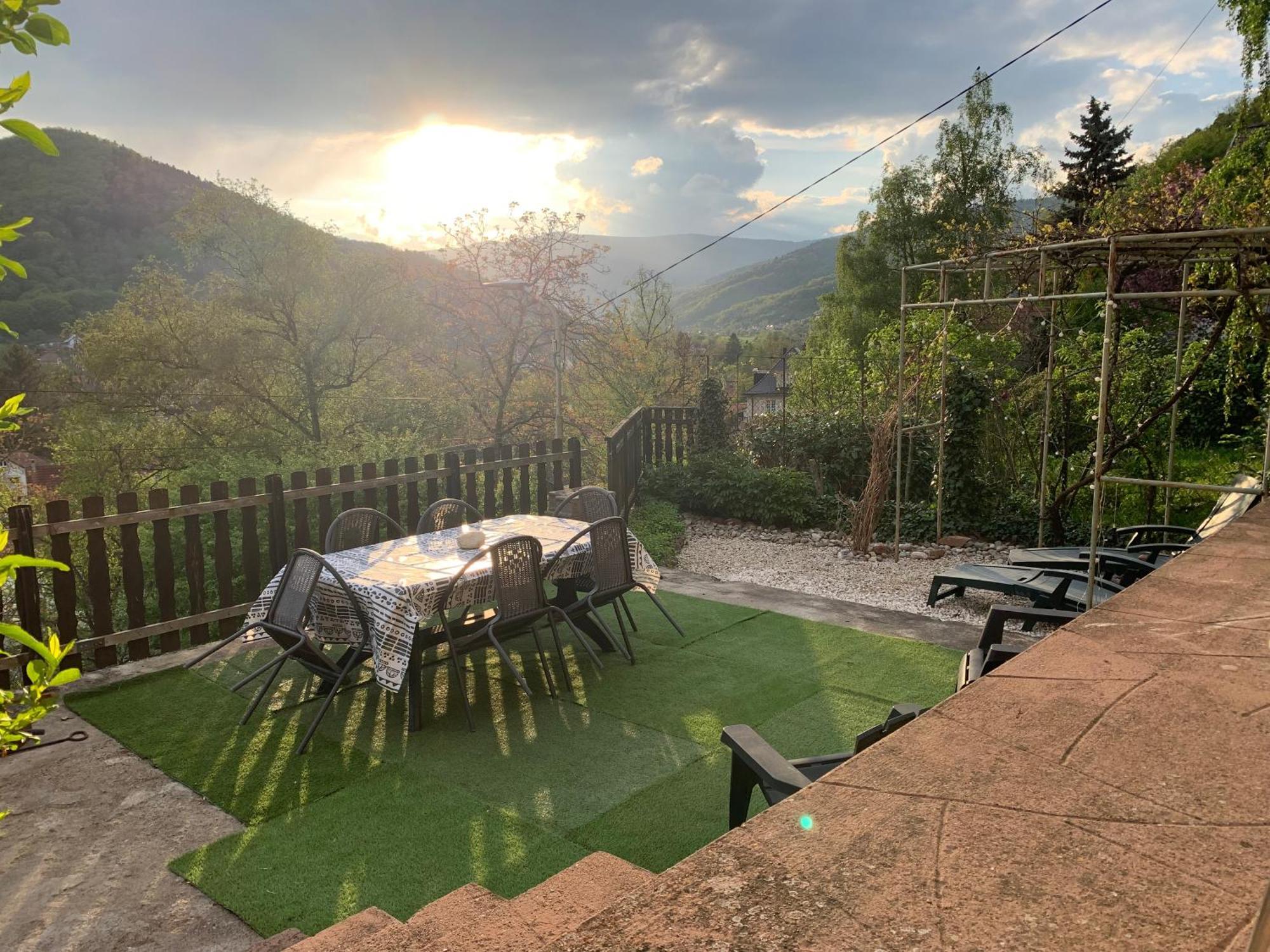 Au Reposoir - Vue Sur La Montagne Apartment Buhl Luaran gambar